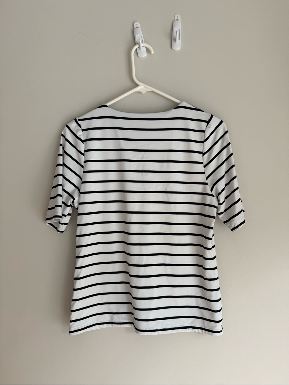 Tahari Black & White Striped Boatneck Short Sleeve Top - Picture 3 of 4
